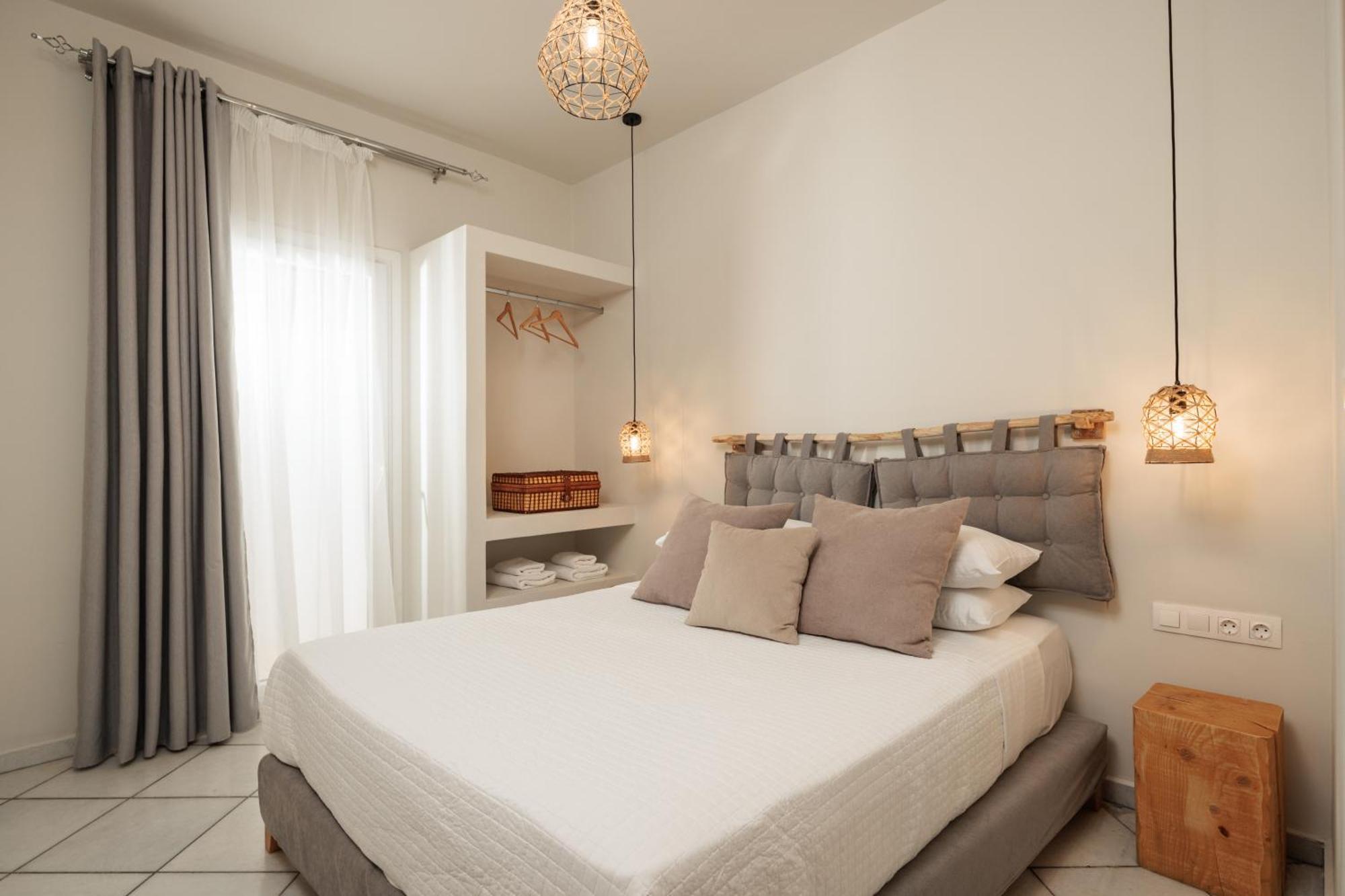 Petradia Villas Agia Anna  エクステリア 写真